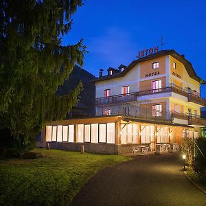 Hotel Aurora